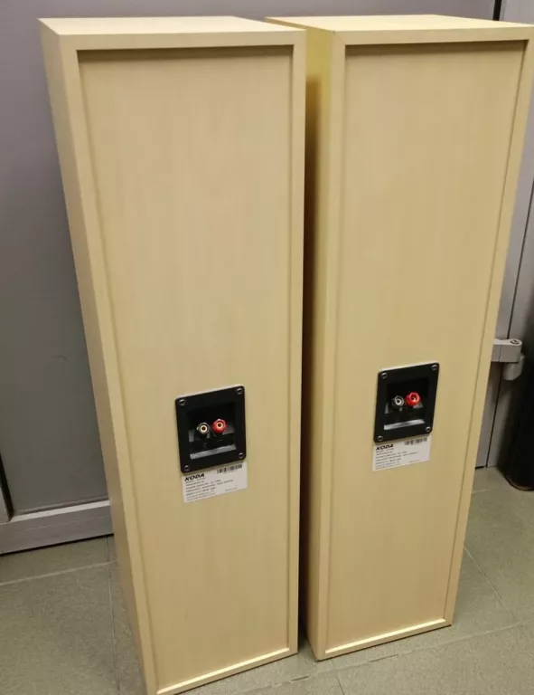 KOLUMNY KODA AV 702 F