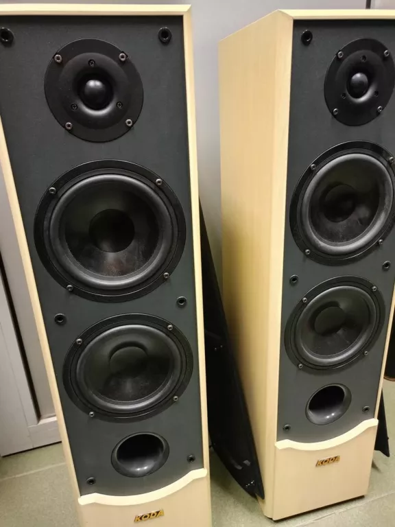 KOLUMNY KODA AV 702 F