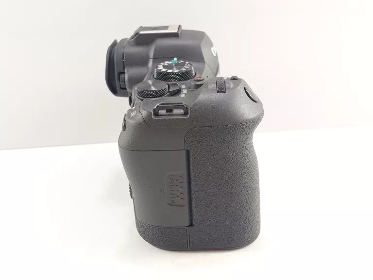 canon-eos-r6-mark-ii-body-marka-212538-254474