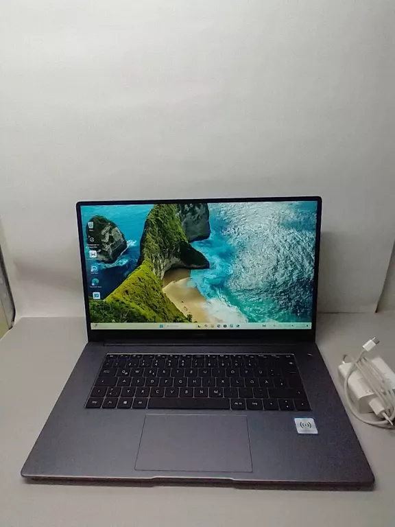 huawei-matebook-d-15-156-ips-i5-1135g7-batorego-12-sj-skierniewice