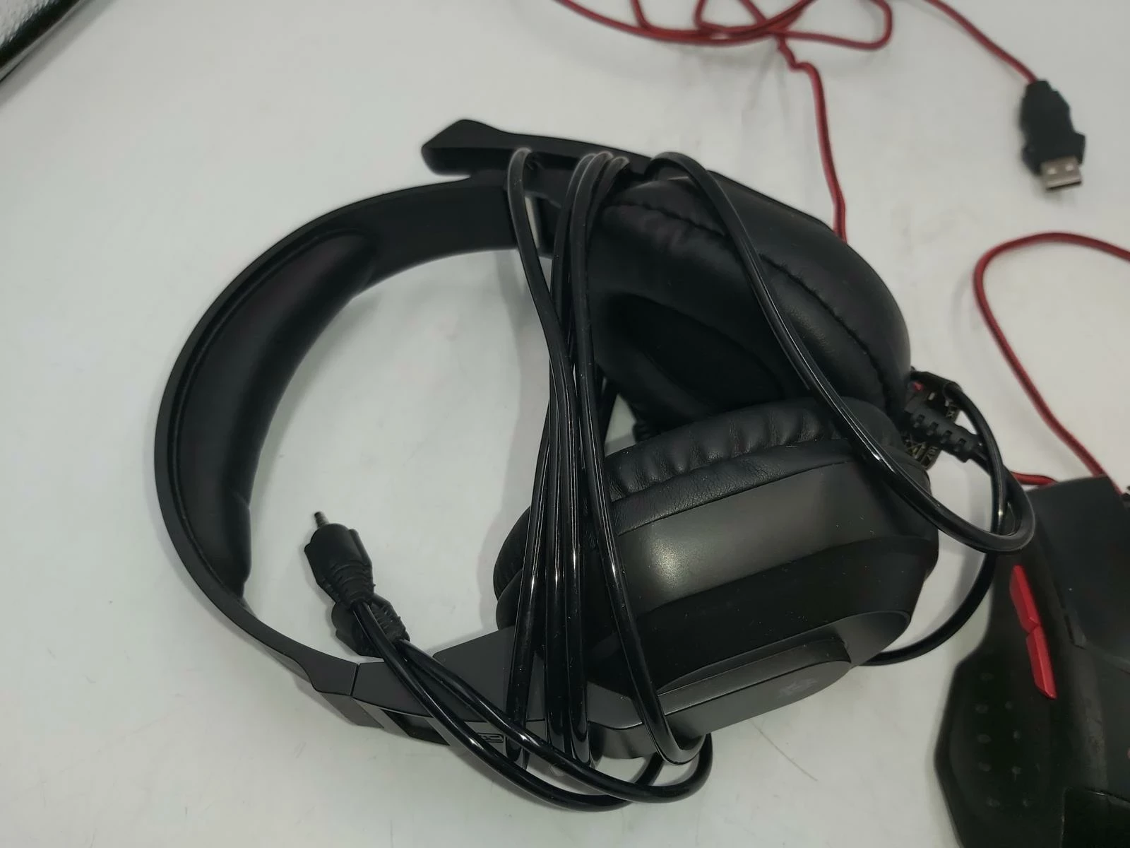 zestaw-gamingowy-tracer-genesis-mysz-sluchawki-gamezone-radian-grb-flow-interfejs-517-2