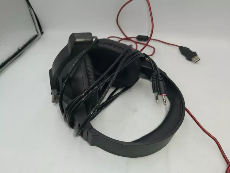 zestaw-gamingowy-tracer-genesis-mysz-sluchawki-gamezone-radian-grb-flow-rozdzielczosc-myszy-2400