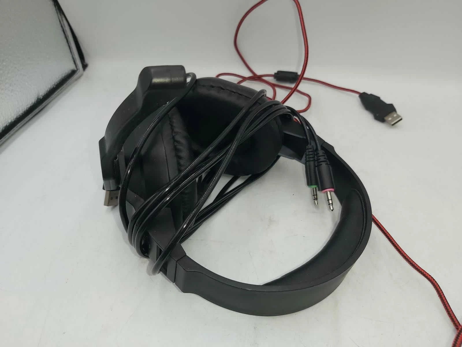 zestaw-gamingowy-tracer-genesis-mysz-sluchawki-gamezone-radian-grb-flow-rozdzielczosc-myszy-2400