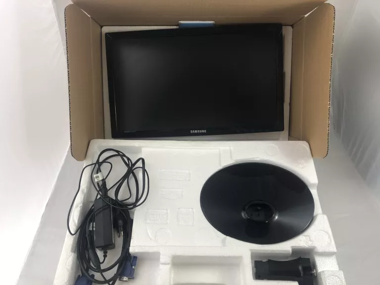 MONITOR SAMSUNG SD300