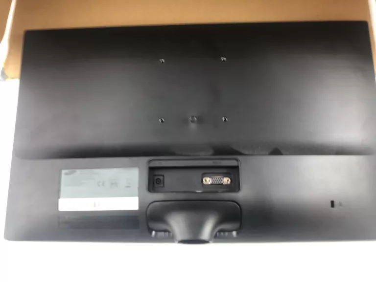 MONITOR SAMSUNG SD300