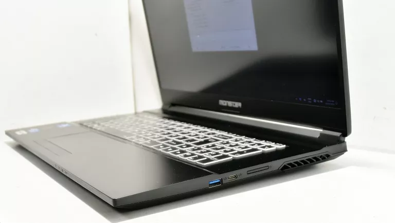 LAPTOP MONSTER ABRA A5 I5-11400H RTX 3050