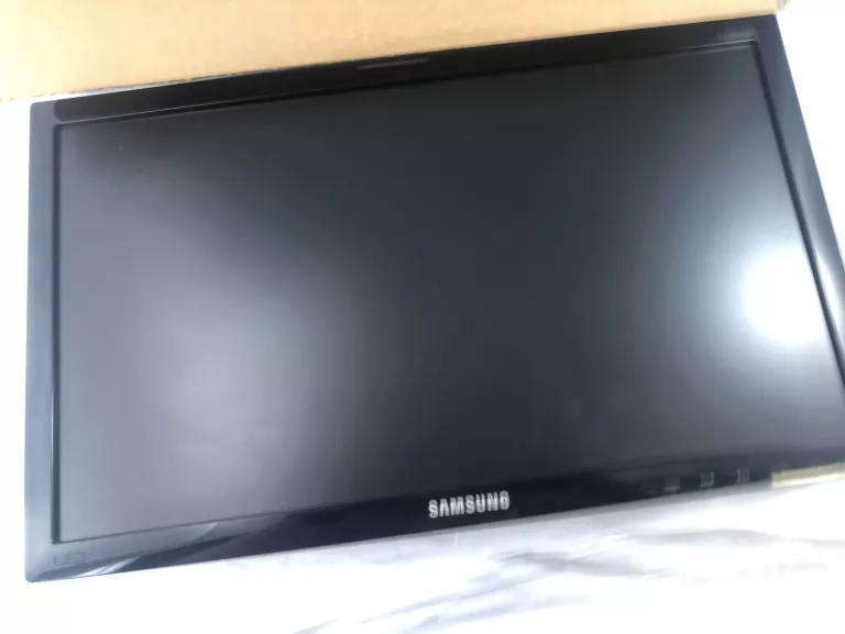 MONITOR SAMSUNG SD300