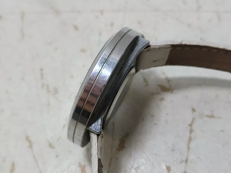 ZEGAREK CALVIN KLEIN BIAŁY PASEK