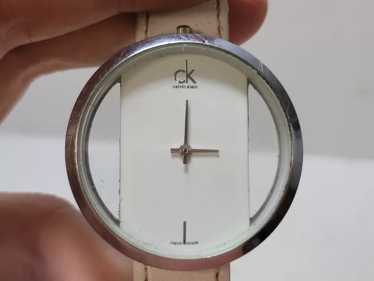 ZEGAREK CALVIN KLEIN BIAŁY PASEK