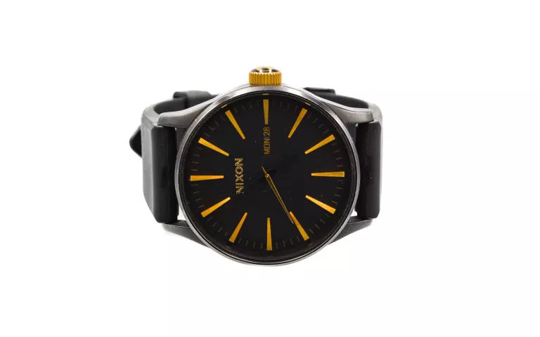 ZEGAREK NIXON NEVER BE LATE THE SENTRY