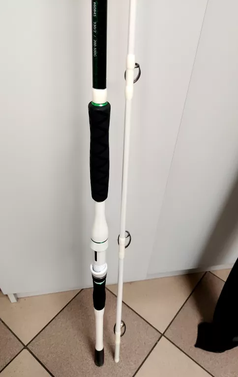 WĘDKA MADCAT WHITE X-TAAZ FAR OUT 330/200-500G