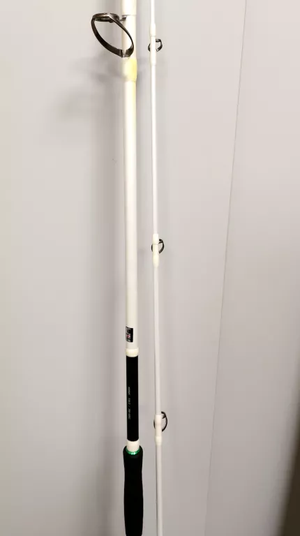 WĘDKA MADCAT WHITE X-TAAZ FAR OUT 330/200-500G