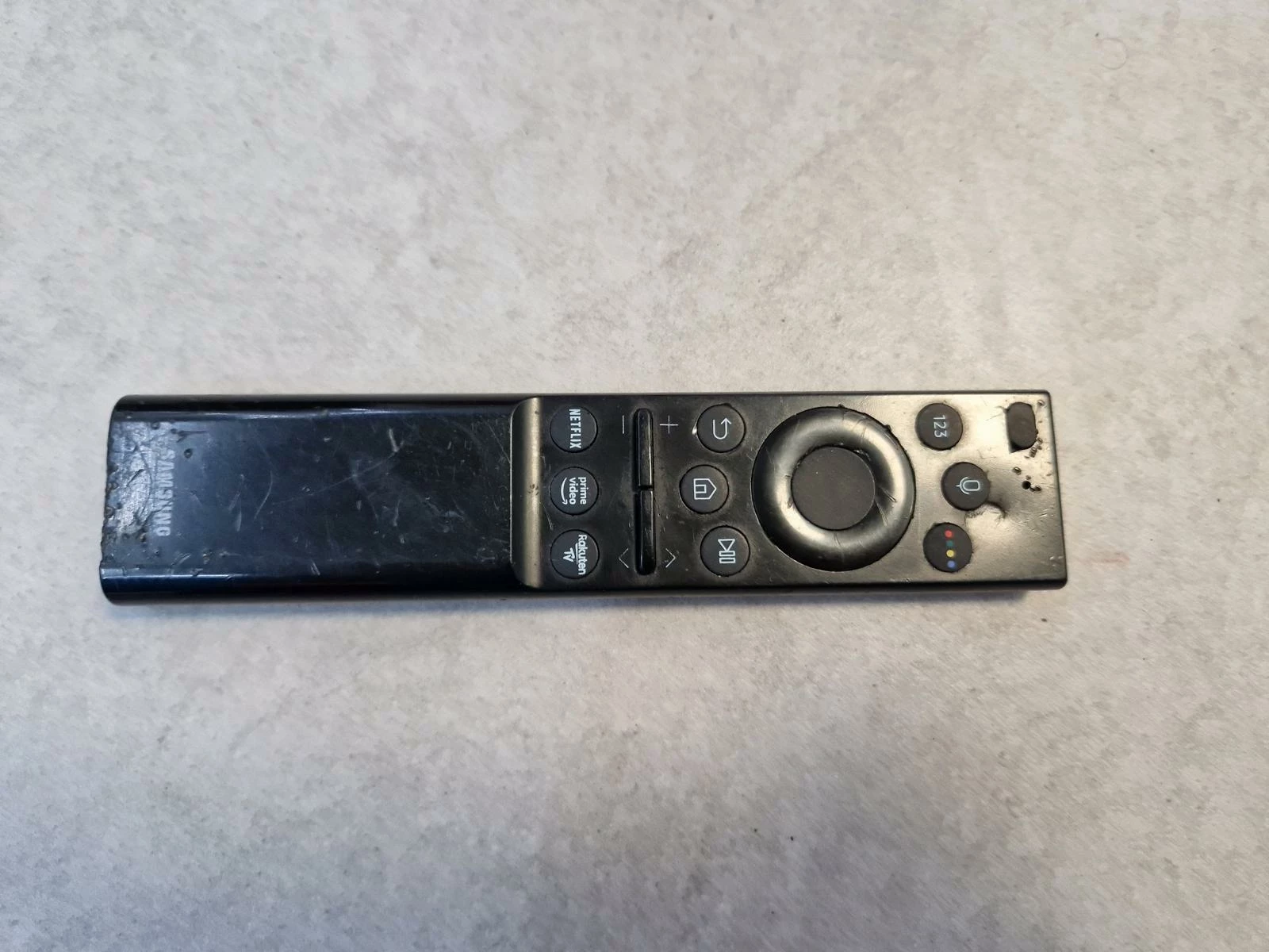 telewizor-samsung-ue75au8002k-75-led-4k-pilot-przekatna-ekranu-cale-7500