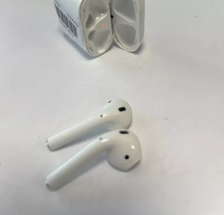 APPLE AIRPODS  A2031