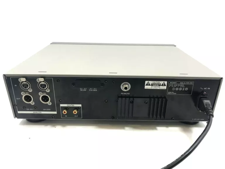 SONY PCM 2300 DAT CYFROWY MAGNETOFON PROFESJONALNY
