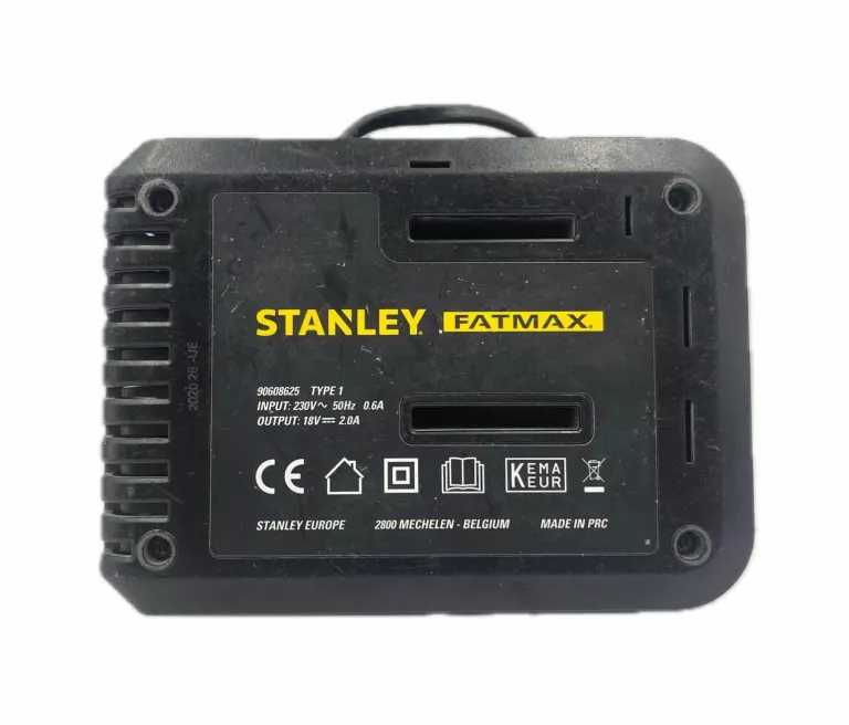 ŁADOWARKA WIELONAPIĘCIOWA 14,4-18 V 2A STANLEY FATMAX FMC692L