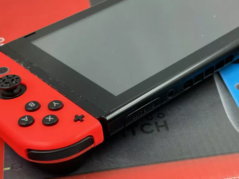 KONSOLA NINTENDO SWITCH KARTON 2 GRY