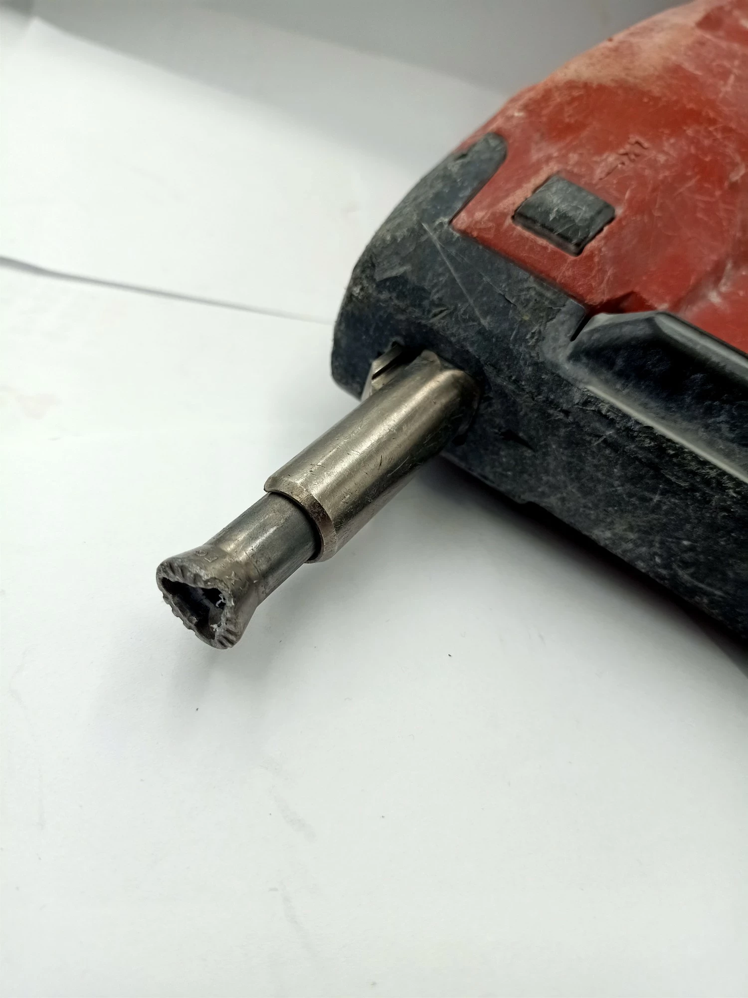 gwozdziarka-osadzak-hilti-bx-3-me-z-ladowarka-marka-248811-950608