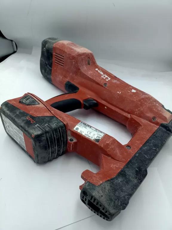 GWOŹDZIARKA OSADZAK HILTI BX 3-ME Z ŁADOWARKĄ