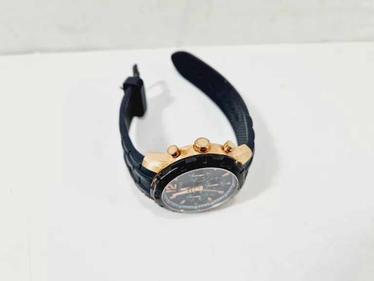ZEGAREK GUESS GUESS CALIBER U0864G2 ZEGAREK MĘSKI CHRONOGRAF