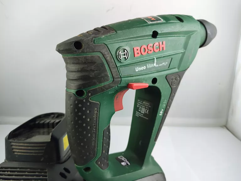 MŁOTOWIERTARKA BOSCH UNEO MAXX + ŁADOWARKA + 2 AKU