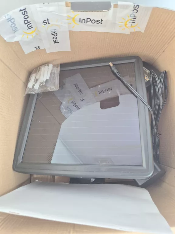 POTRÓJNA LAMPA LED SOLARNA ANSLUT 2000LM
