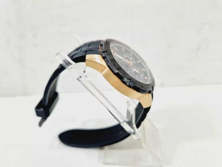 ZEGAREK GUESS GUESS CALIBER U0864G2 ZEGAREK MĘSKI CHRONOGRAF