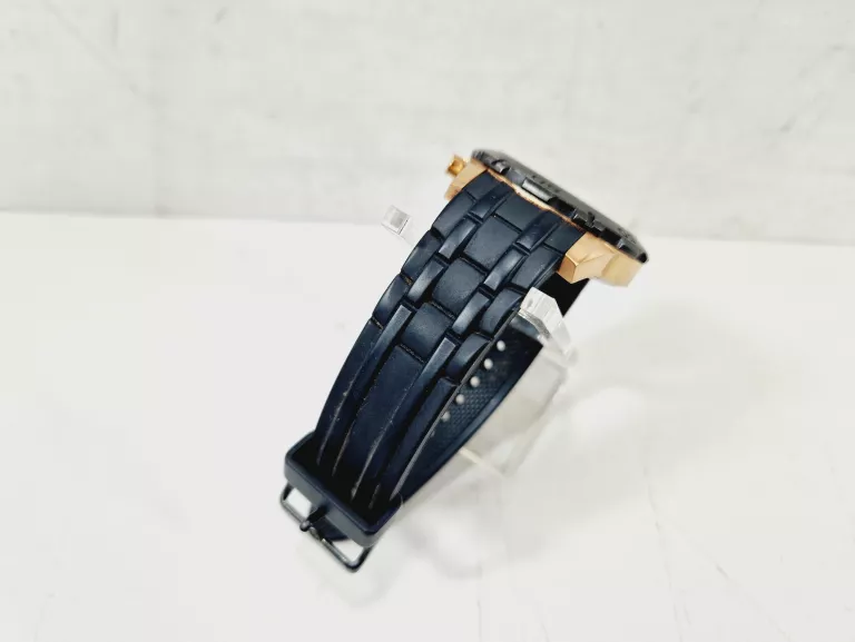 ZEGAREK GUESS GUESS CALIBER U0864G2 ZEGAREK MĘSKI CHRONOGRAF