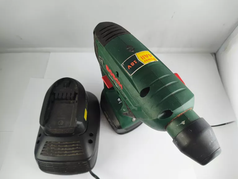 MŁOTOWIERTARKA BOSCH UNEO MAXX + ŁADOWARKA + 2 AKU
