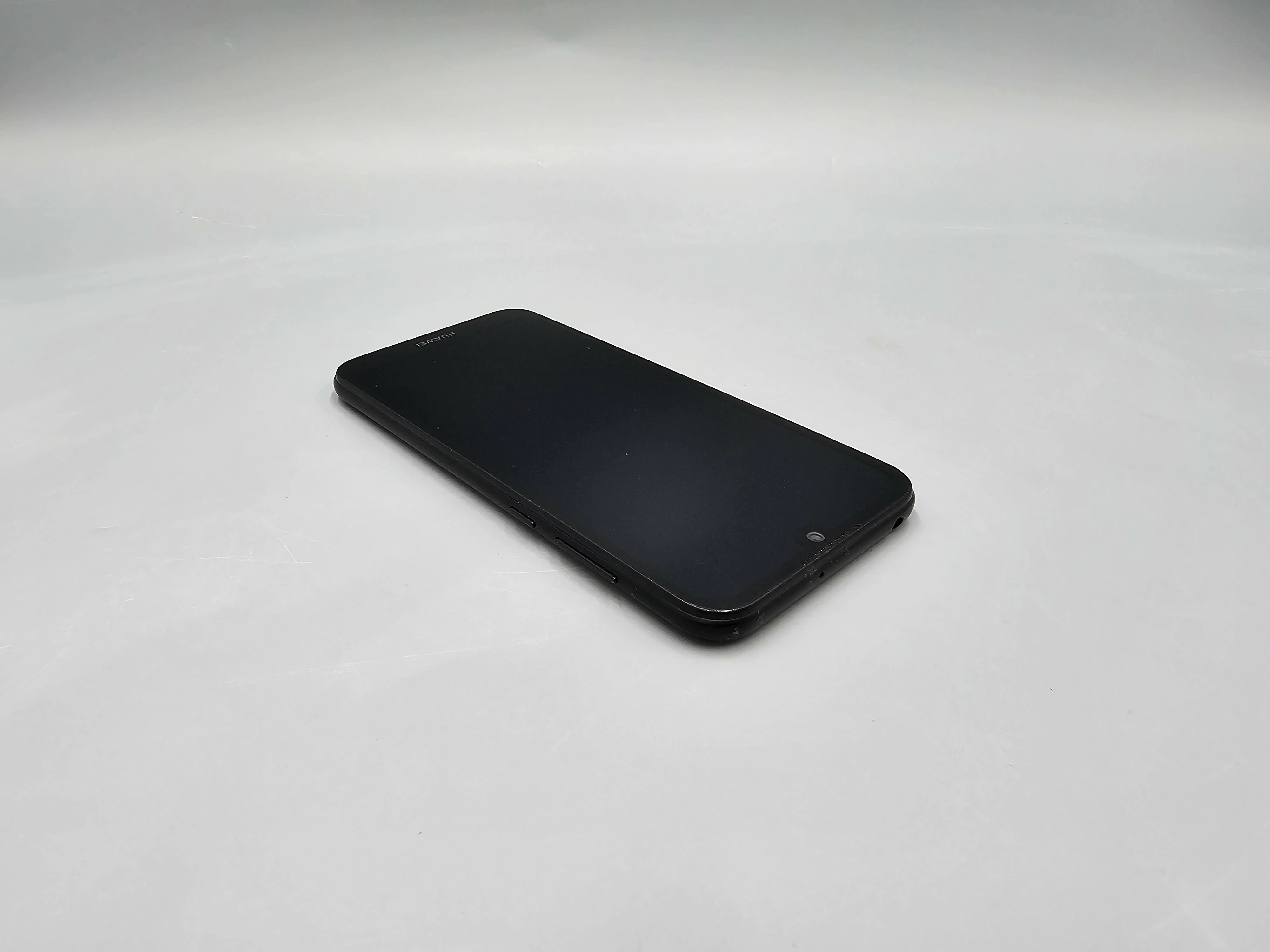 telefon-huawei-y5solo-stan-11323-2