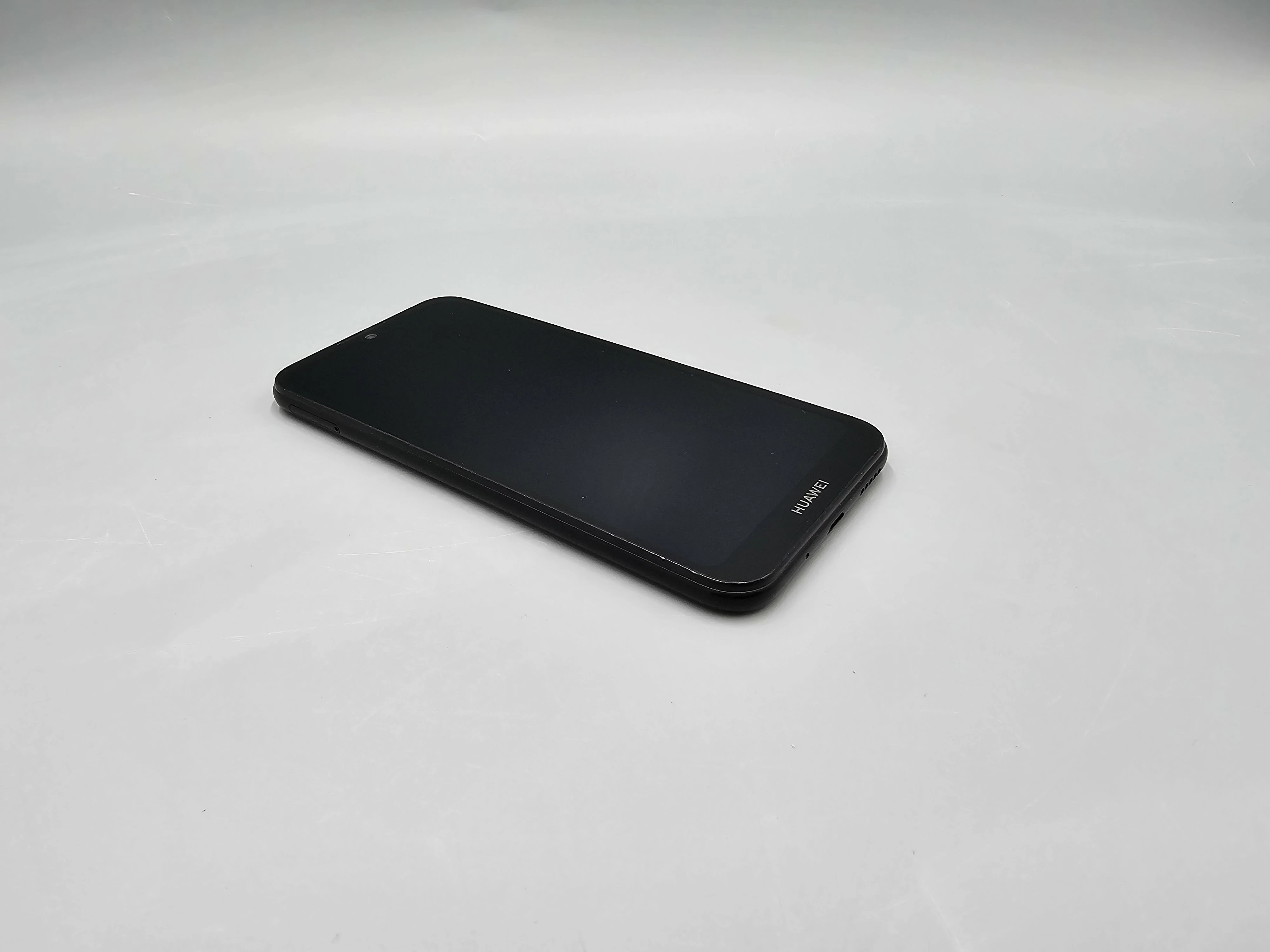telefon-huawei-y5solo-typ-202685-212929