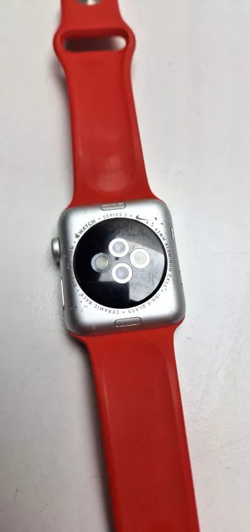 APPLE WATCH SERIES 2 OPIS