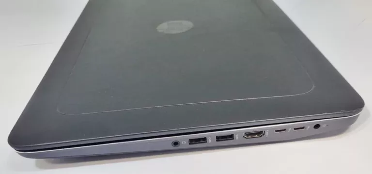 laptop-hp-zbook-15g4-co3i505mv6-32378gb-at-okazja-at-opis-at-prezent-model-zbook-15-g4