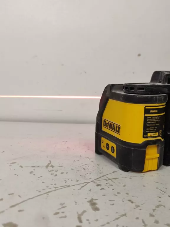 LASER KRZYŻOWY DEWALT DW088