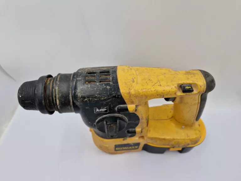 MŁOTOWIERTARKA UDAROWA DEWALT DC213 AKUMULATOR + ŁADOWARKA
