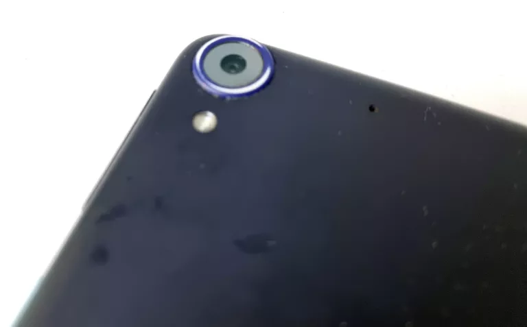 TELEFON HTC DESIRE 650 2GB/16GB PĘKNIĘTY