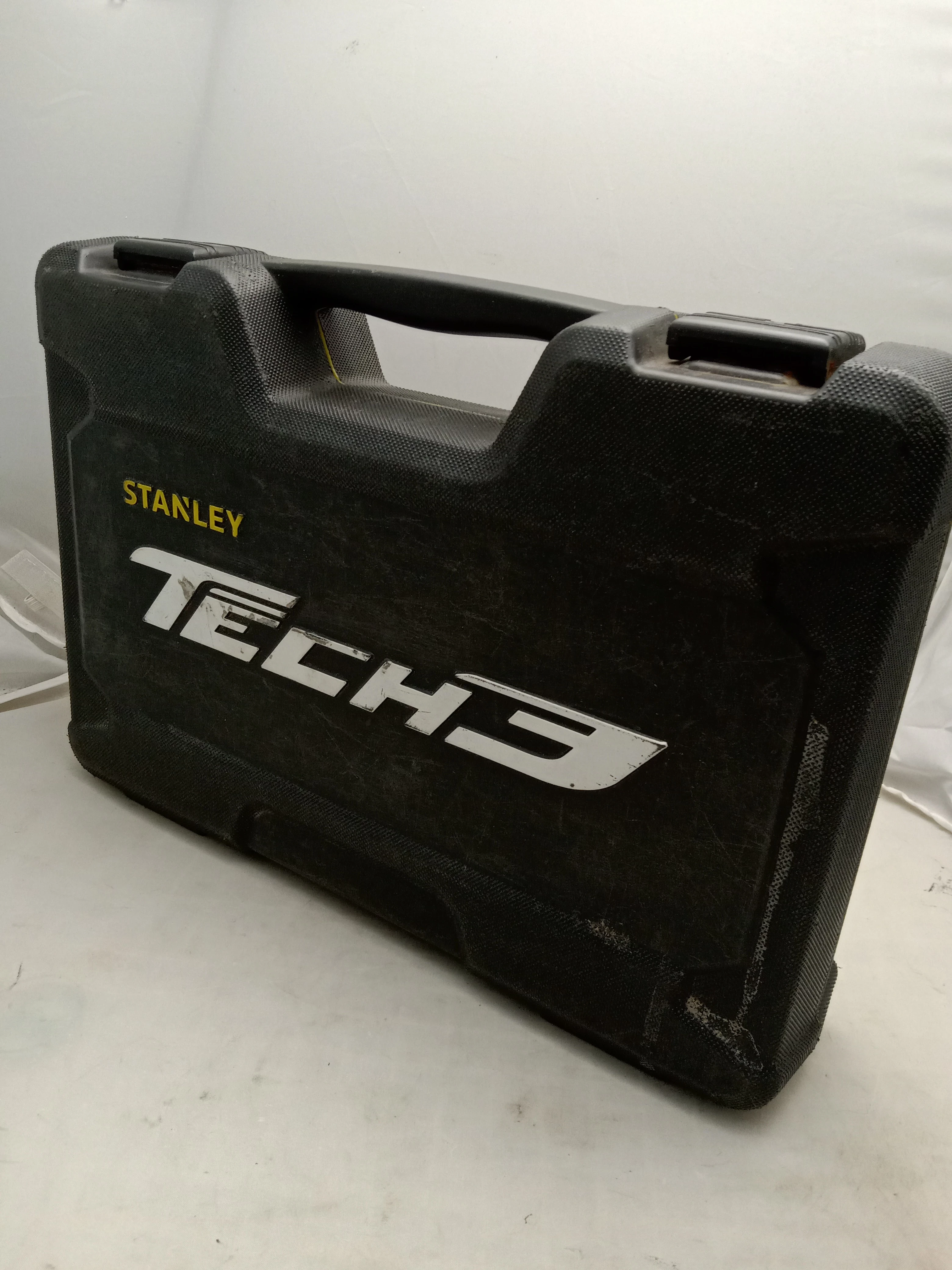 stanley-tech-3-zestaw-kluczy-w-walizce-ean-gtin-3253560739300