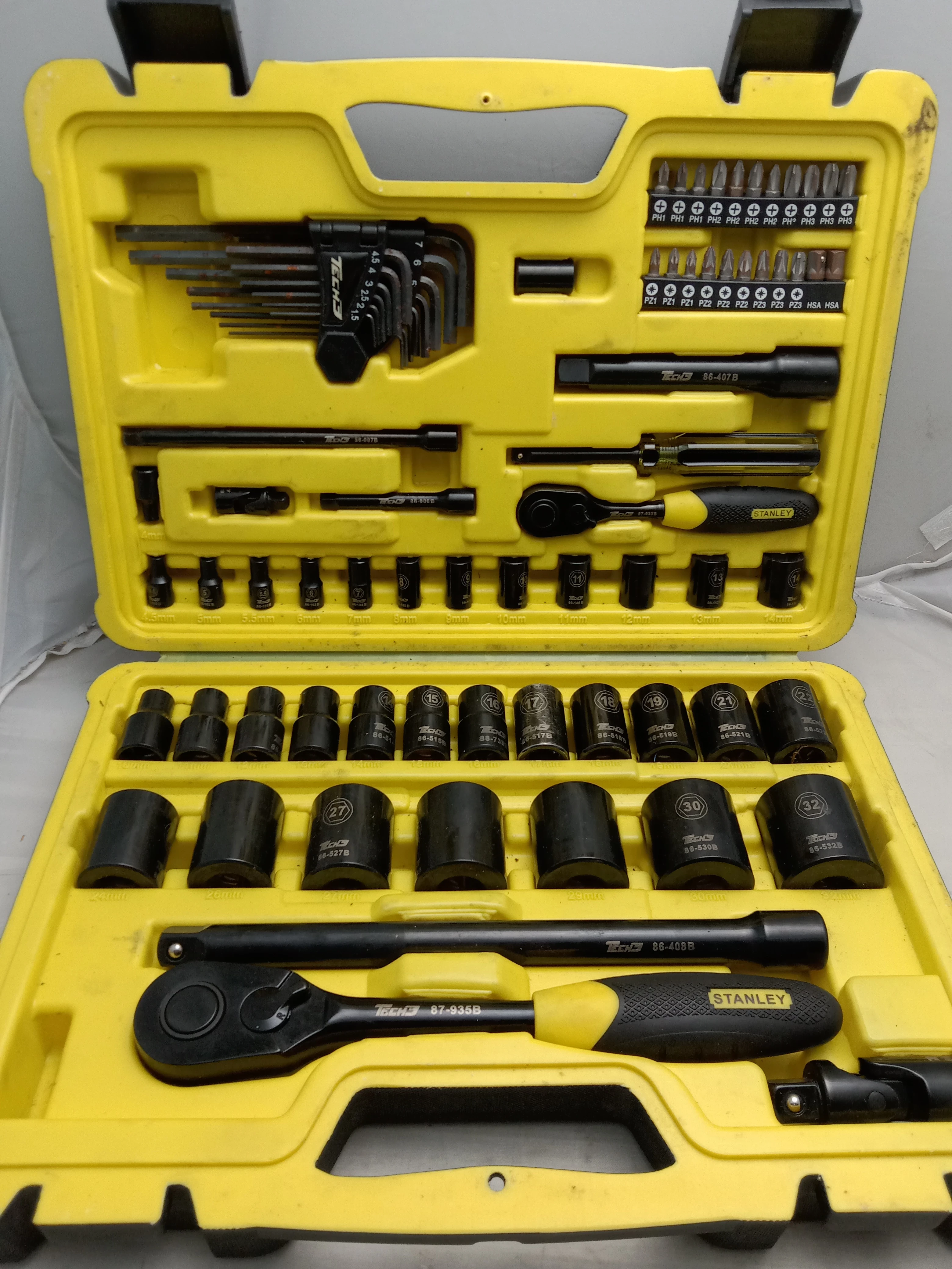 stanley-tech-3-zestaw-kluczy-w-walizce-pl-wolnosci-27-olecko-kdt