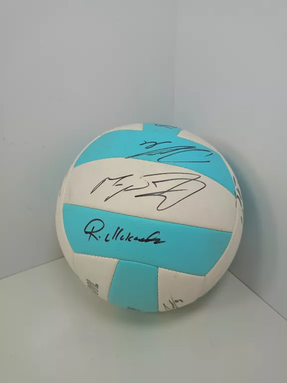 PIŁKA WILSON DO SIATKÓWKI Z AUTOGRAFAMI SIATAKRZY SKRA BEŁCHATÓW