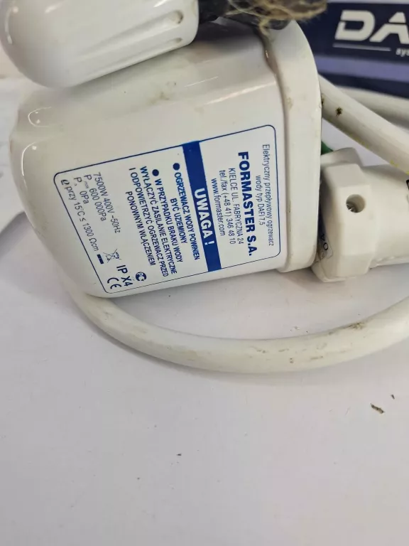 ELEKTRYCZNY PRZEPŁYWOWY OGRZEWACZ WODY DAFI