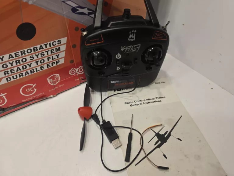 ZDALNIE STEROWANY SAMOLOT P51 MUSTANG RC 450MM Z ŻYROSKOPEM