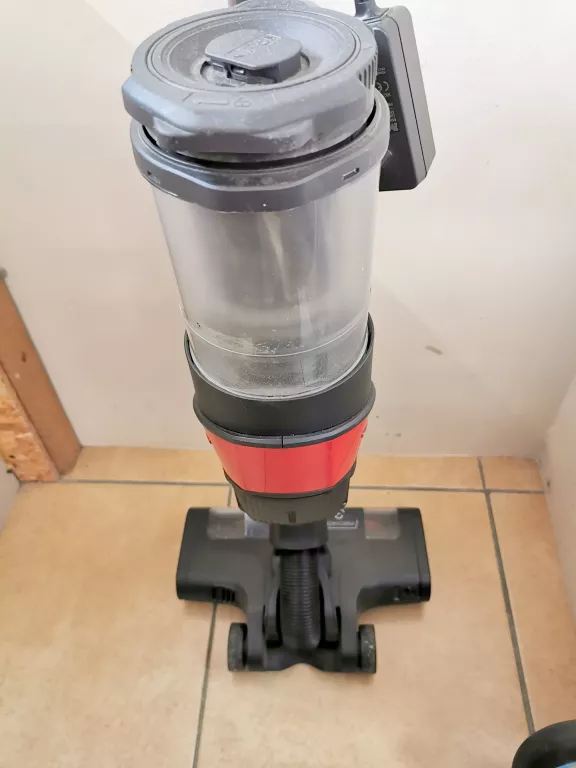 ODKURZACZ PIONOWY MIELE TRIFLEX HX1 RUNNER + ŁADOWARKA