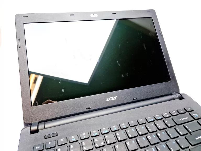 LAPTOP ACER ES1-431 / INTEL PENTIUM / 4GB / 128 GB ŁAD