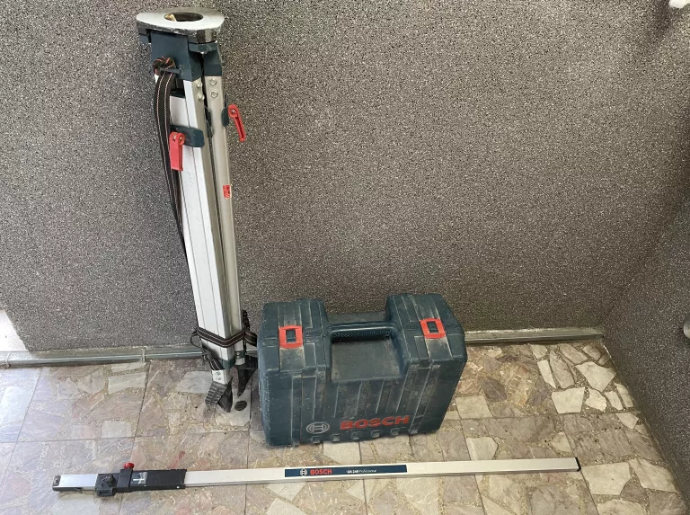 LASER ROTACYJNY BOSCH GRL 250 HV + STATYW + ŁATA