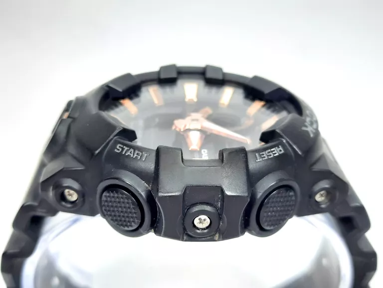 ZEGAREK CASIO G-SHOCK GA-710B