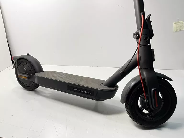 HULAJNOGA XIAOMI ELECTRIC SCOOTER 4 PRO 2ND 400W