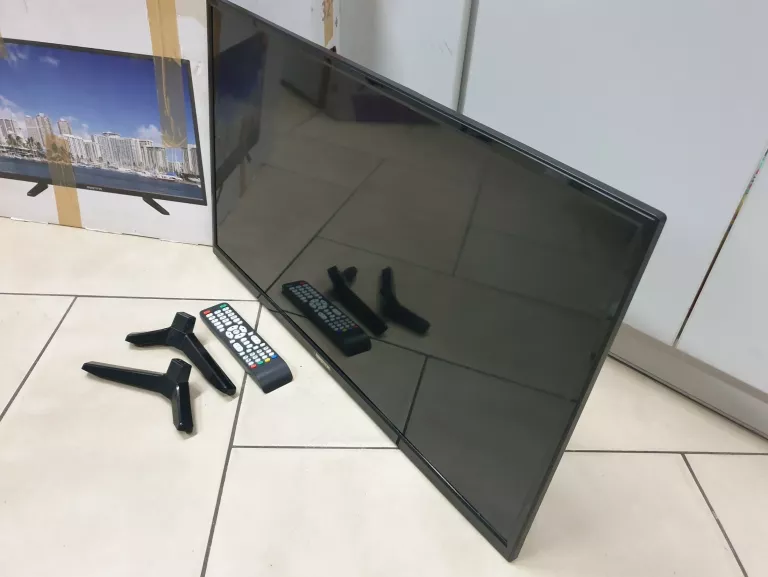 TELEWIZOR LED MANTA 32 CALE LED3203 KOMPLET