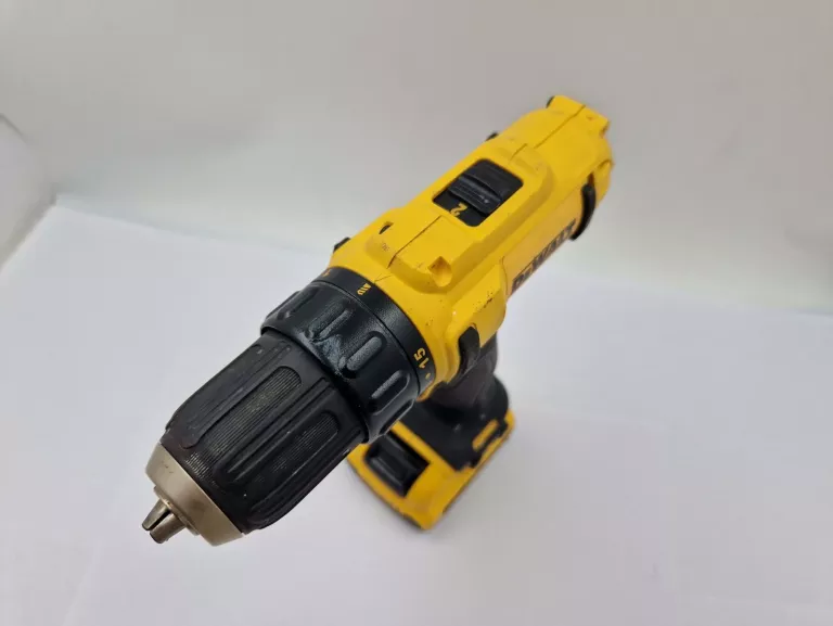 WKRĘTARKA DEWALT DCD710 10,8V 2X AKU ŁADOWARKA WALIZKA