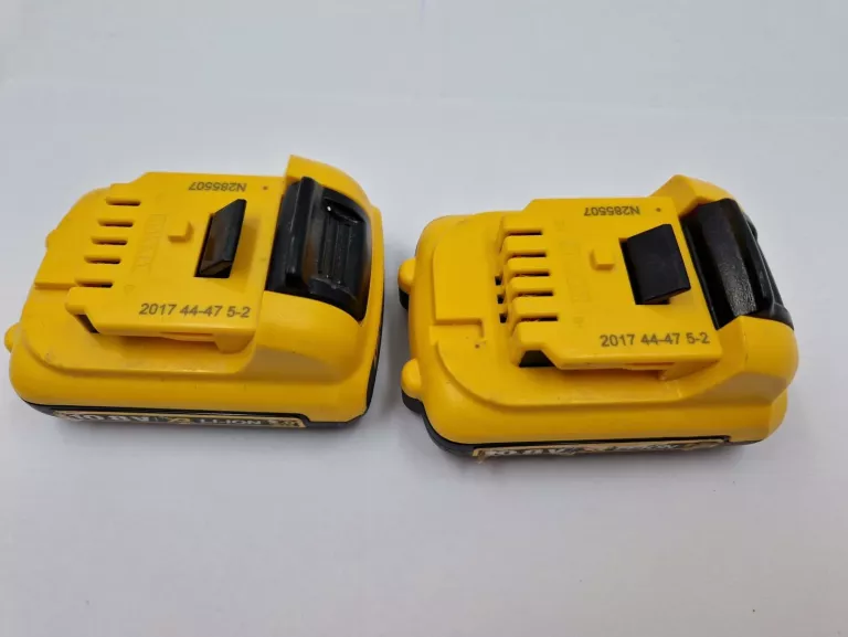 WKRĘTARKA DEWALT DCD710 10,8V 2X AKU ŁADOWARKA WALIZKA