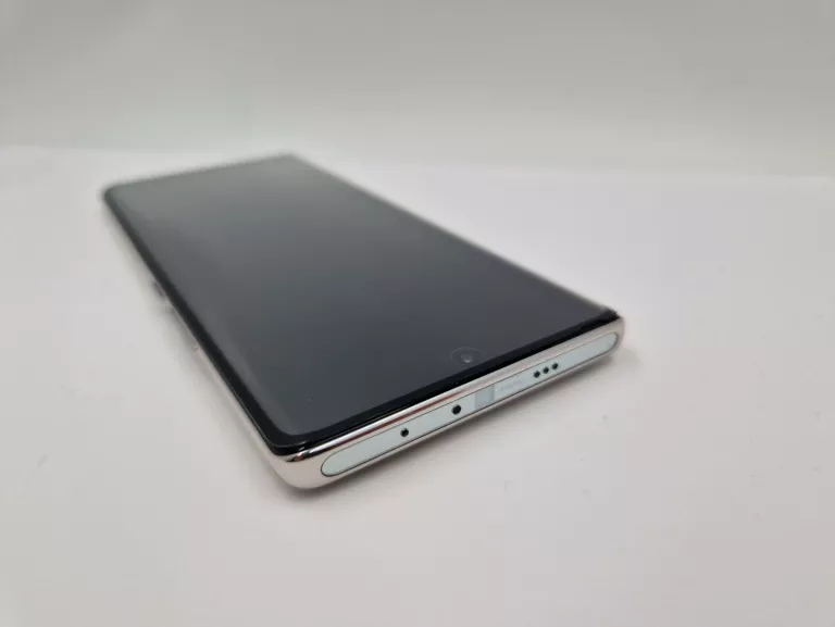 TELEFON INFINIX NOTE 40 PRO+ 5G 12GB / 256 GB KOMPLET GWARANCJA 24 MIESIĄC